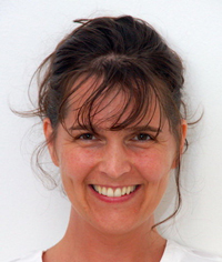 Dr. Tamasek Edina